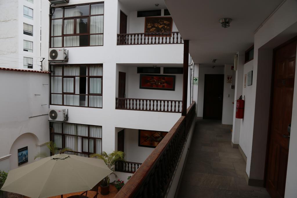 Hotel Miraflores Lodge Лима Екстериор снимка